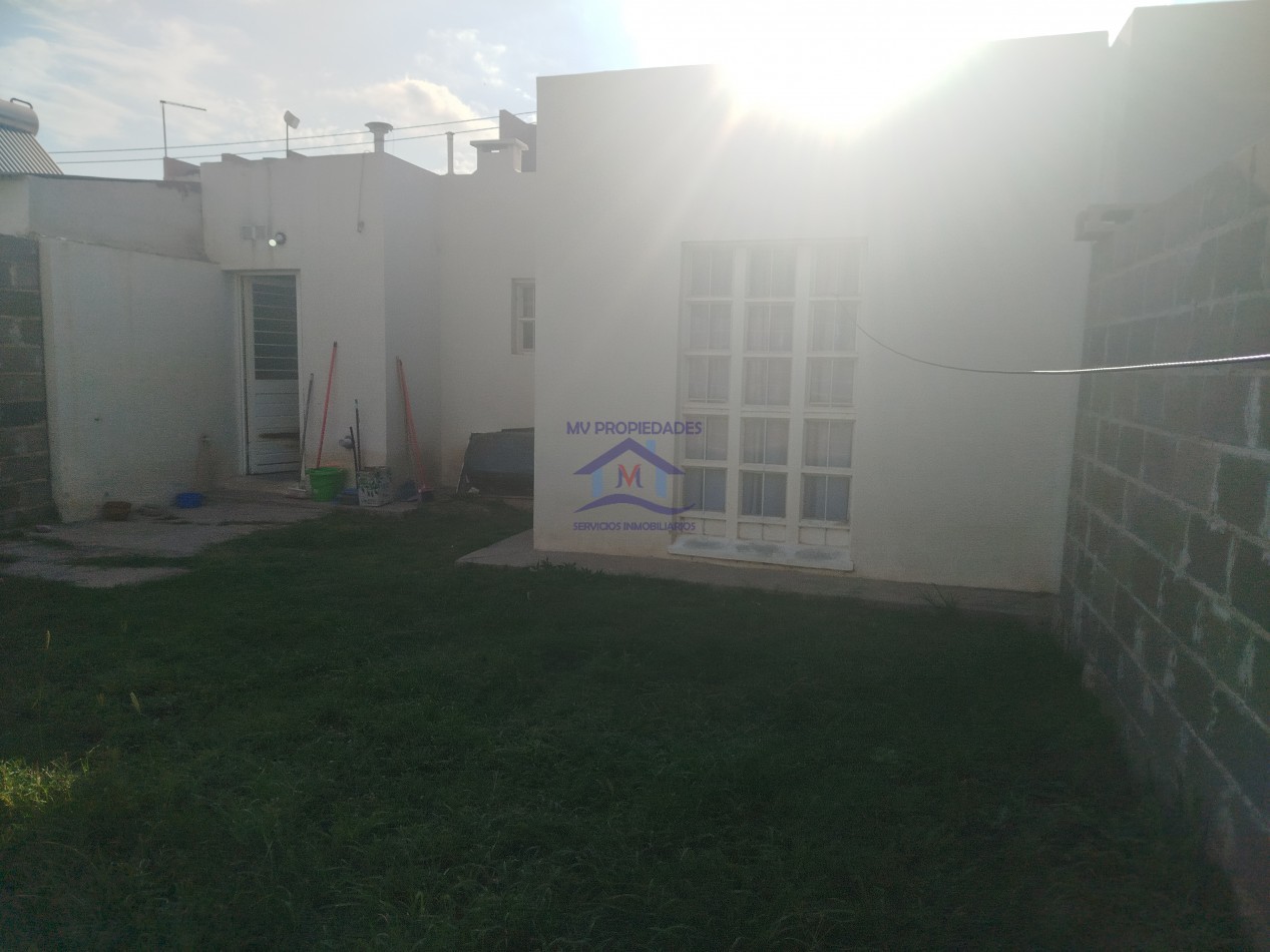 Casa en venta de 2 dormitorios en Universitario de Horizonte 