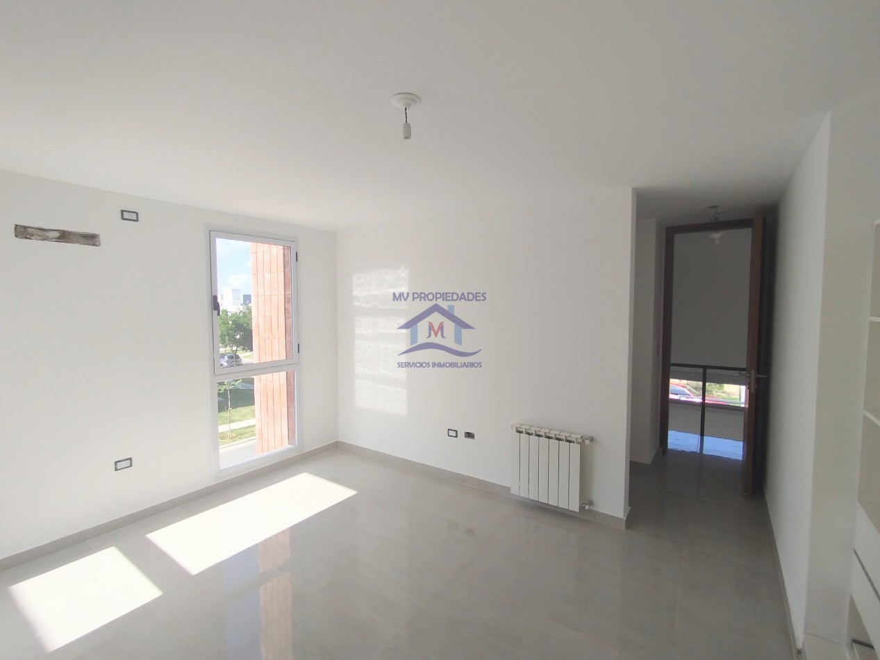 Duplex a estrenar en venta en Lomas de Manantiales 