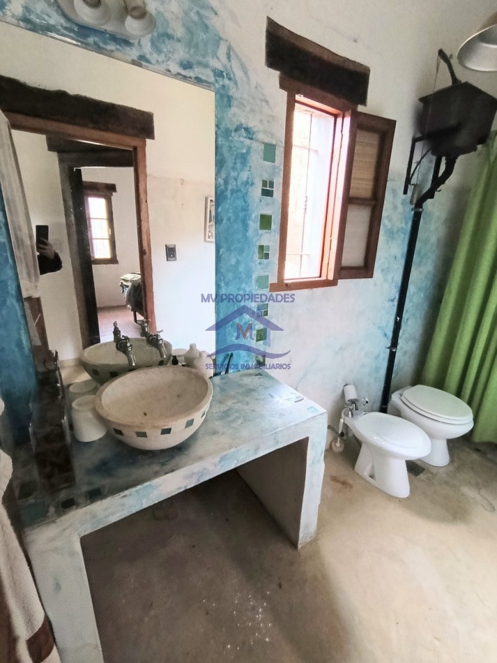 CASA grande en VENTA de 2/3 dormitorios en el Diquecito barrio de la calera Cordoba jardin y pileta 