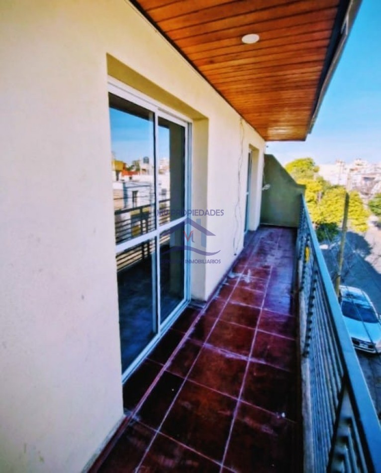 Departamento en venta en Alberdi con balcon de 2 dormitorios 