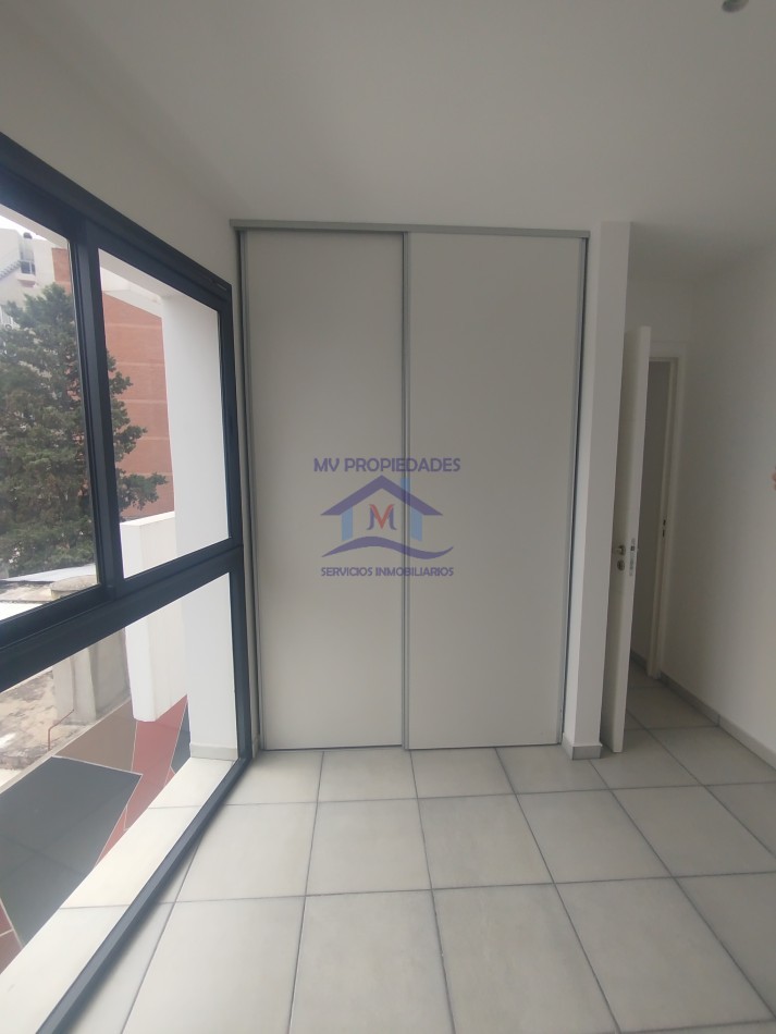 Departamentos a estrenar en venta de 1 dormitorio frente Nuevo centro Shoping 