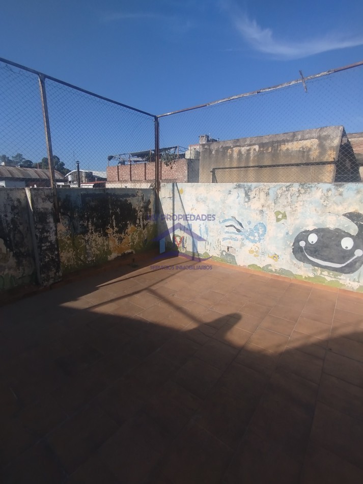 Casona grande en Alquiler ideal emprendimiento en Barrio Centro 