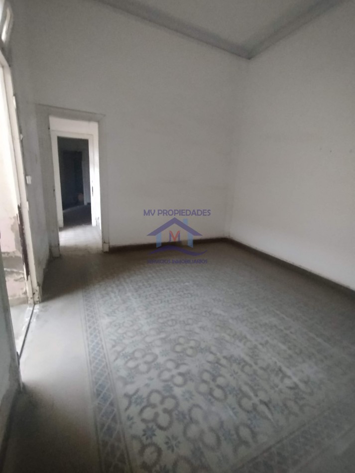 Casona grande en Alquiler ideal emprendimiento en Barrio Centro 
