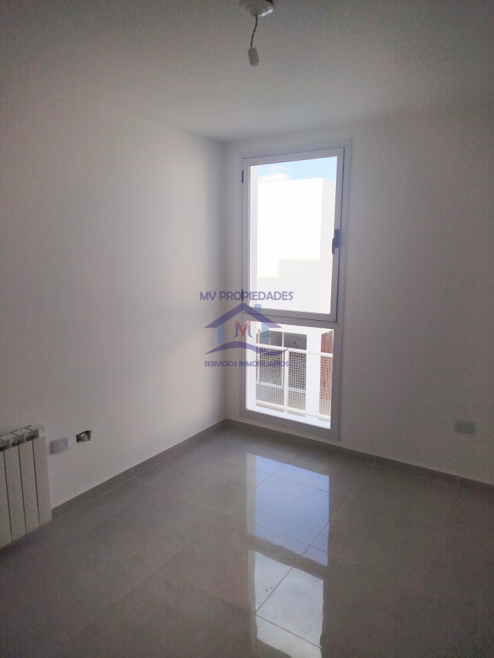 Duplex a estrenar en venta en Lomas de Manantiales 