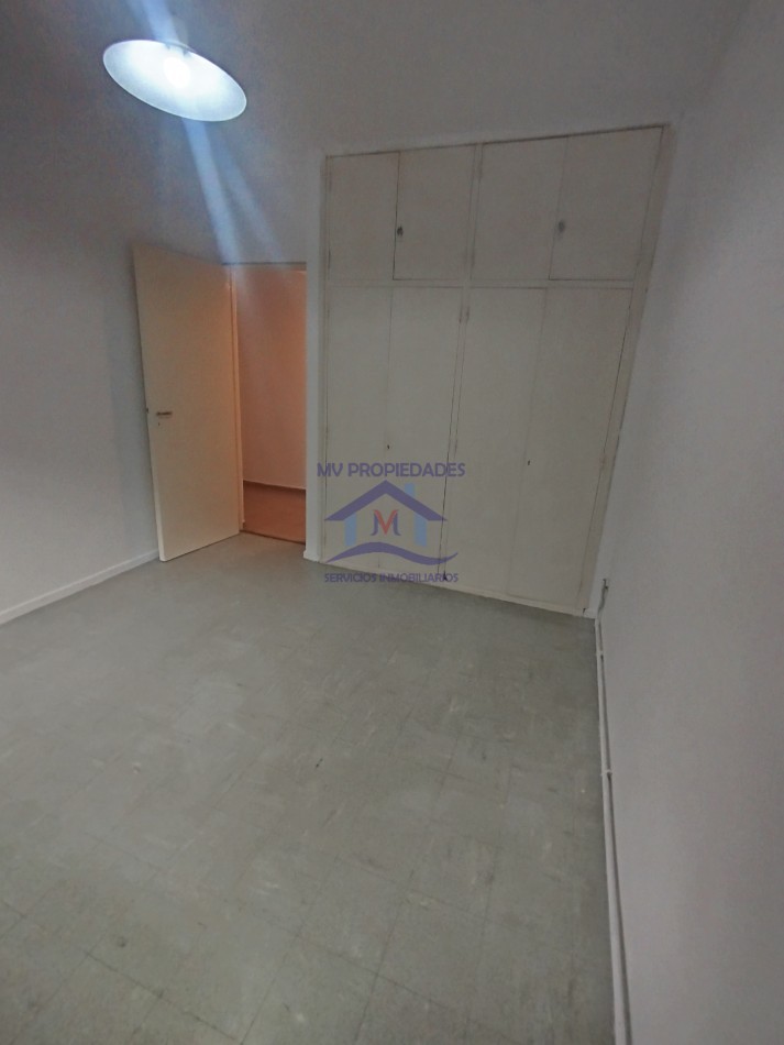 Departamento de 2 dormitorios en venta complejo cerrado