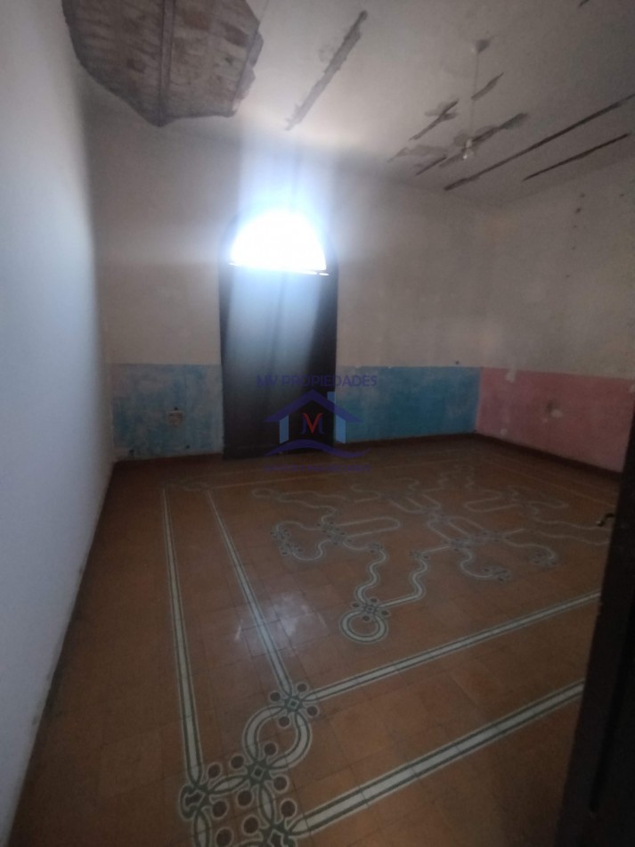 Casona grande en Alquiler ideal emprendimiento en Barrio Centro 