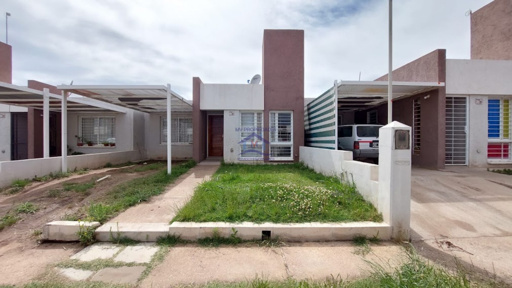 Casa en venta de 2 dormitorios en Universitario de Horizonte 