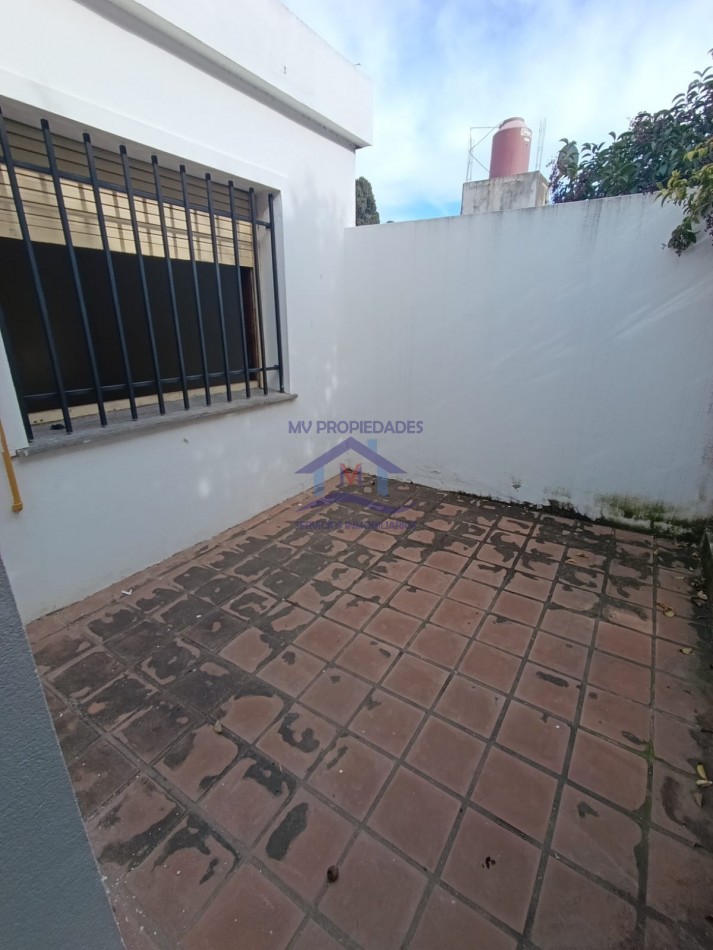Casa en venta de 3 Dormitorios Barrio Los Naranjos Apta credito 