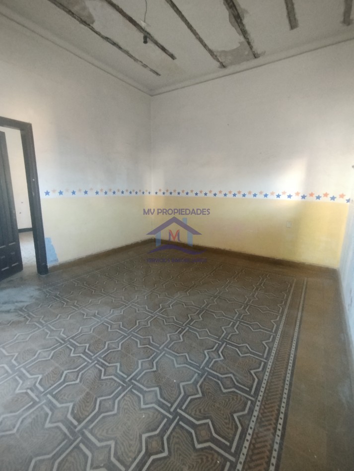 Casona grande en Alquiler ideal emprendimiento en Barrio Centro 