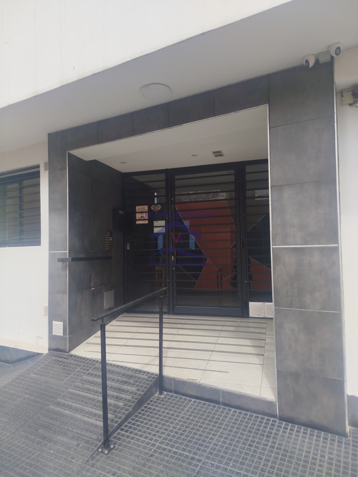 Departamentos a estrenar en venta de 1 dormitorio frente Nuevo centro Shoping 