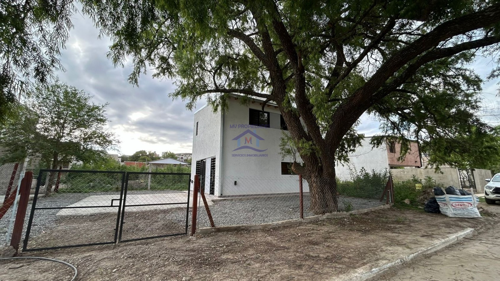 Duplex en venta a estrenar de 2 Dormitorios en Villa San Nicolas 