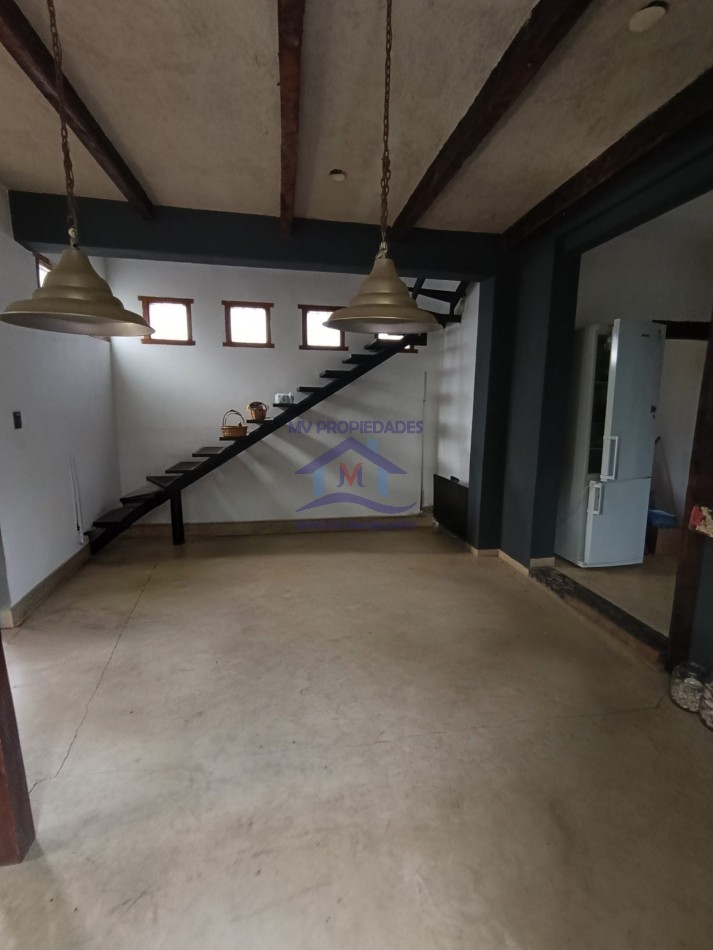 CASA grande en VENTA de 2/3 dormitorios en el Diquecito barrio de la calera Cordoba jardin y pileta 