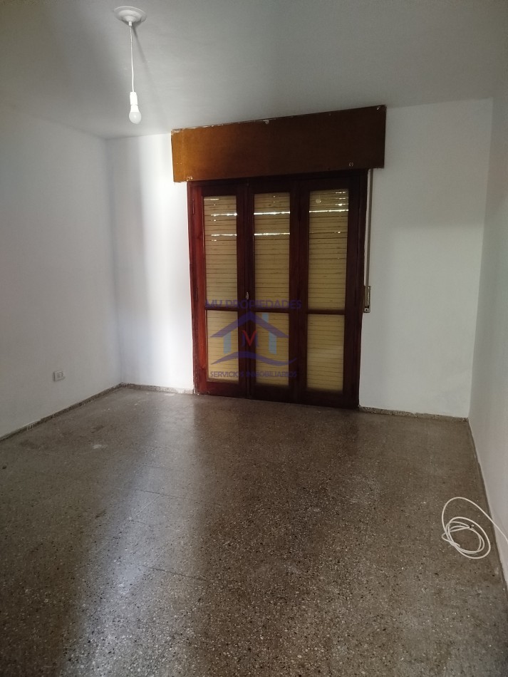 Casa en venta de 3 Dormitorios Barrio Los Naranjos Apta credito 