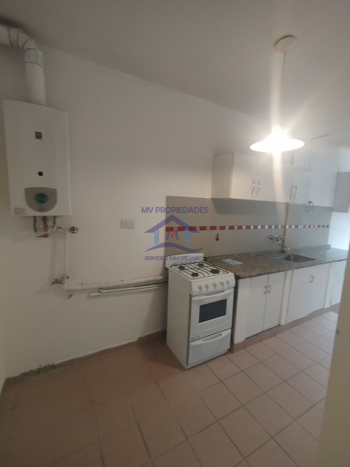 Departamento de 2 dormitorios en venta complejo cerrado