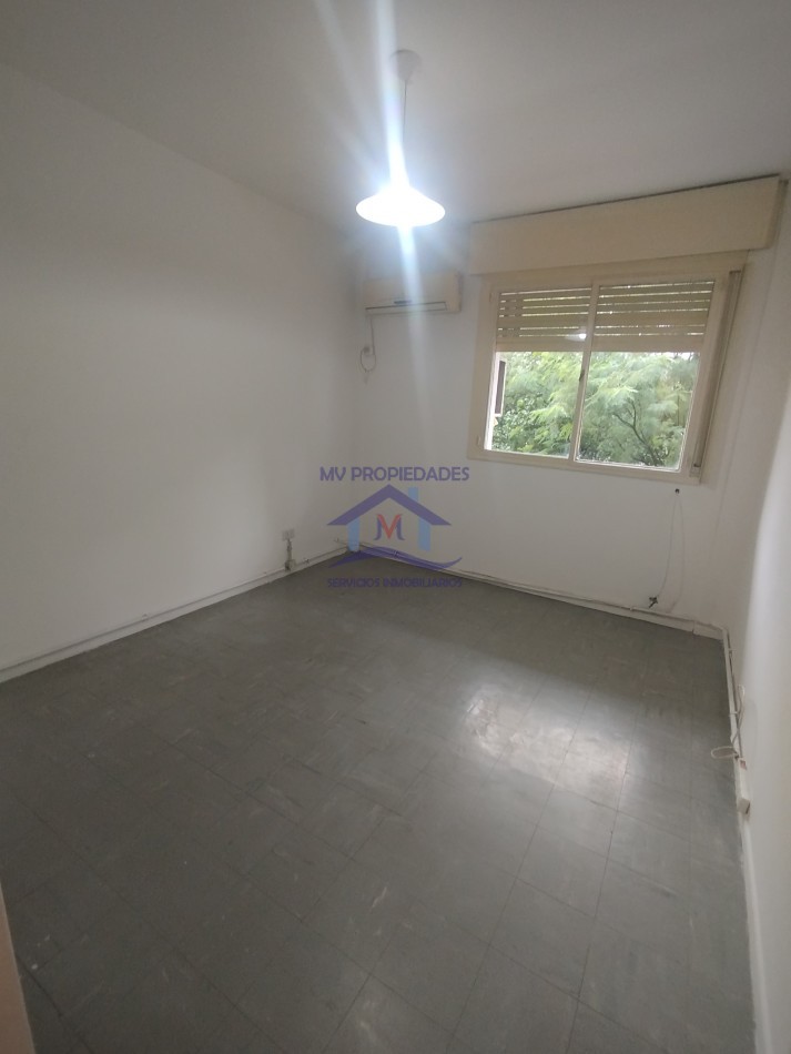 Departamento de 2 dormitorios en venta complejo cerrado