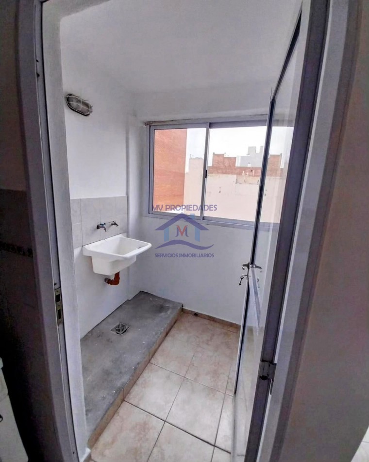 Departamento en venta de 1 dormitorio con balcon en Barrio Alto Alberdi 