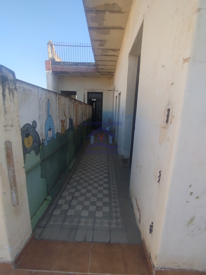 Casona grande en Alquiler ideal emprendimiento en Barrio Centro 