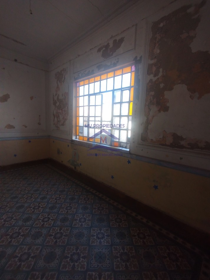 Casona grande en Alquiler ideal emprendimiento en Barrio Centro 