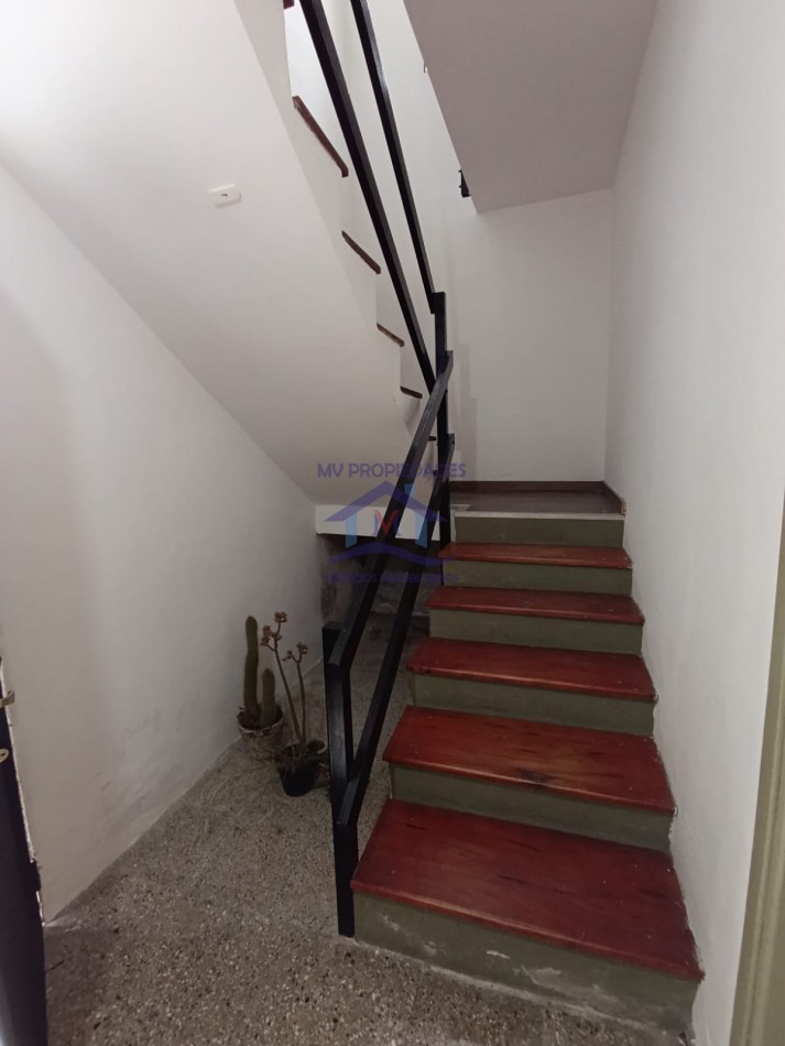 Casa en venta de 3 Dormitorios Barrio Los Naranjos Apta credito 