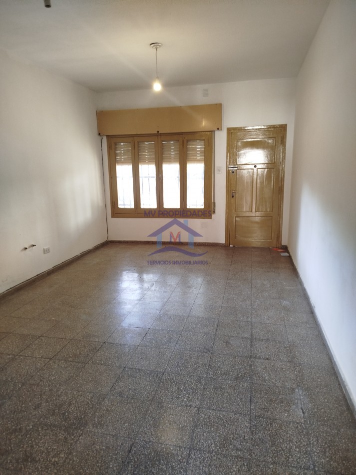 Casa en venta de 3 Dormitorios Barrio Los Naranjos Apta credito 