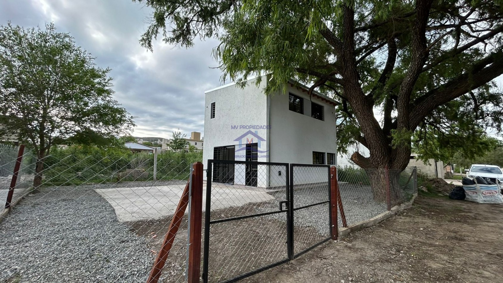 Duplex en venta a estrenar de 2 Dormitorios en Villa San Nicolas 