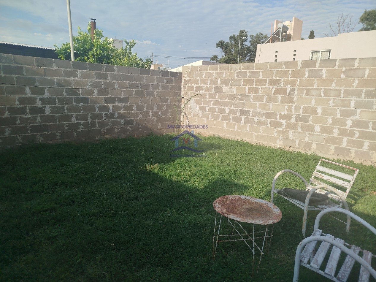 Casa en venta de 2 dormitorios en Universitario de Horizonte 