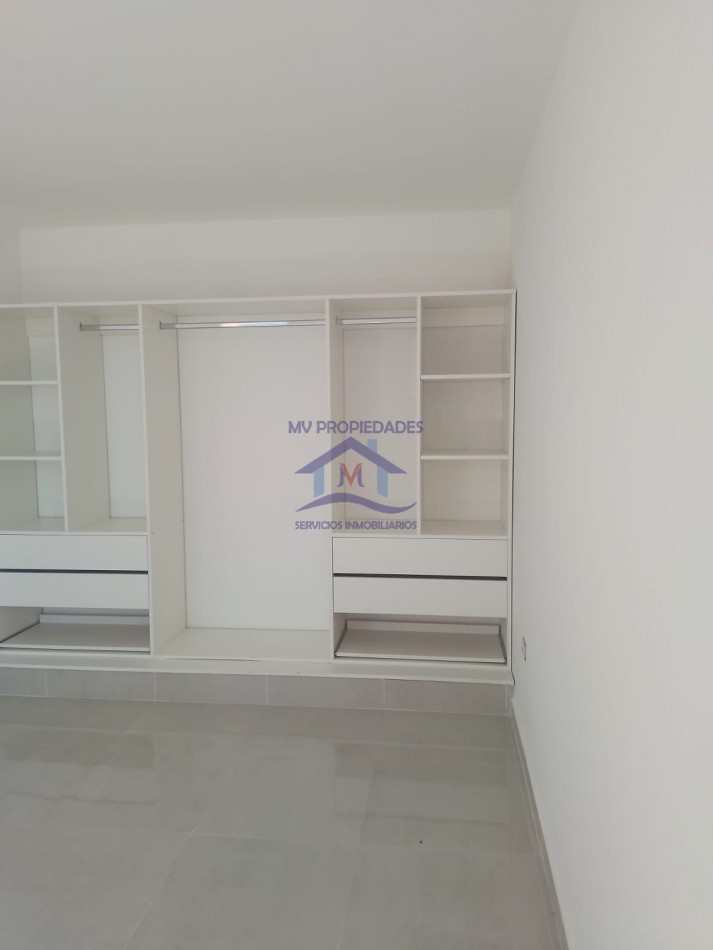 Duplex a estrenar en venta en Lomas de Manantiales 