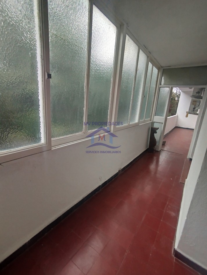 Departamento de 2 dormitorios en venta complejo cerrado