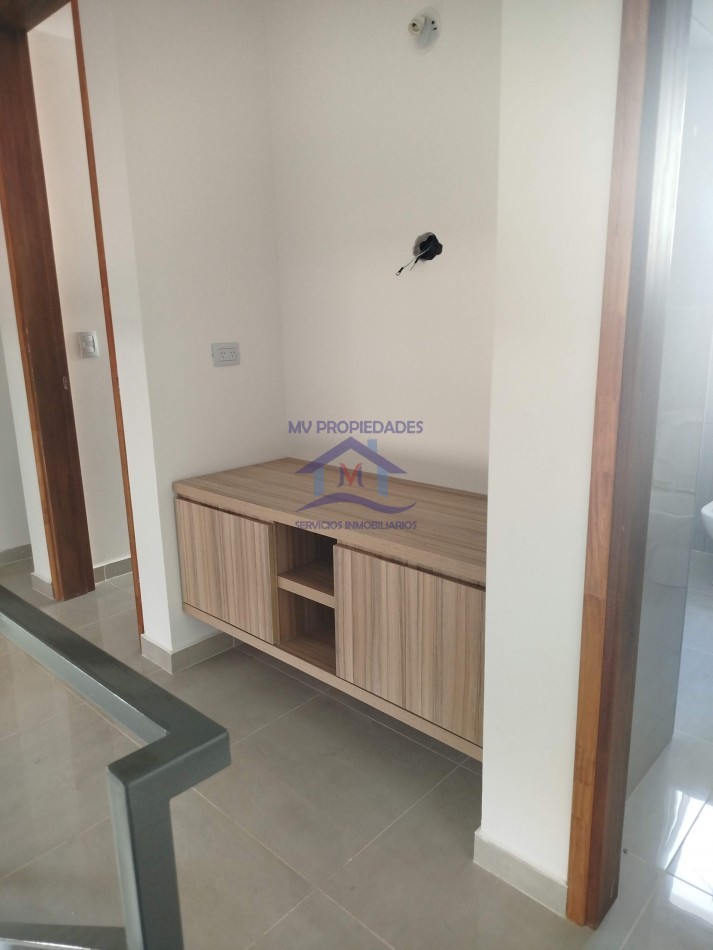 Duplex a estrenar en venta en Lomas de Manantiales 