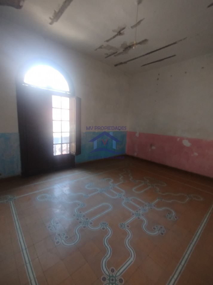 Casona grande en Alquiler ideal emprendimiento en Barrio Centro 