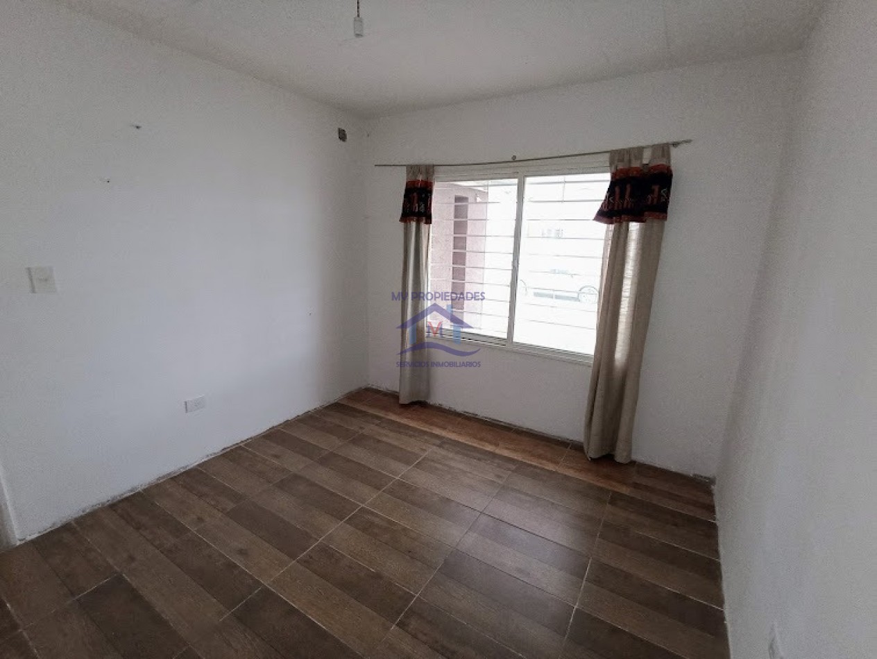 Casa en venta de 2 dormitorios en Universitario de Horizonte 