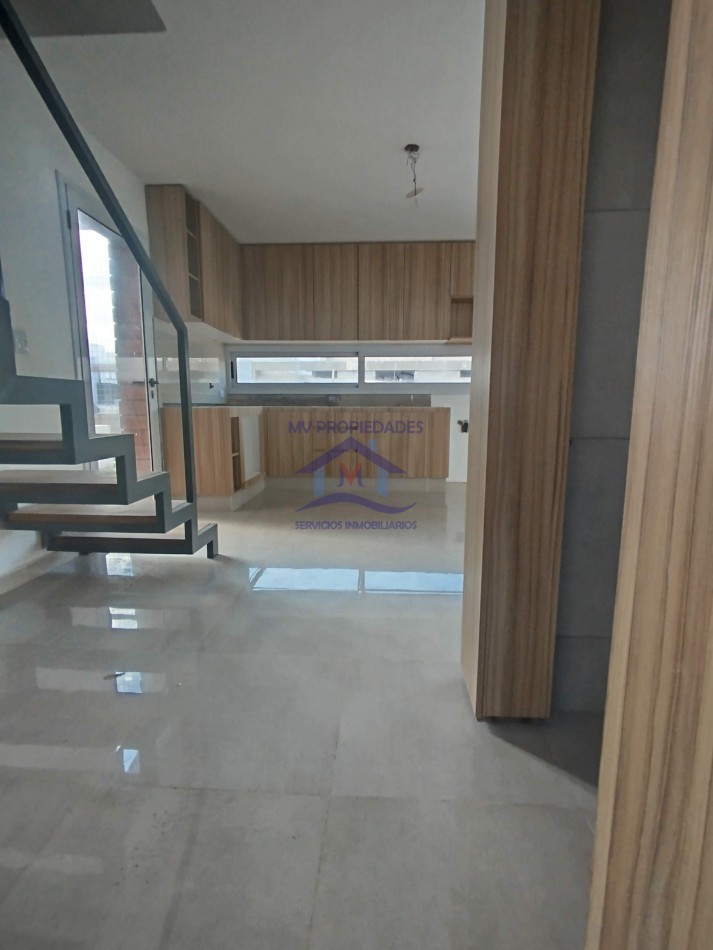 Duplex a estrenar en venta en Lomas de Manantiales 