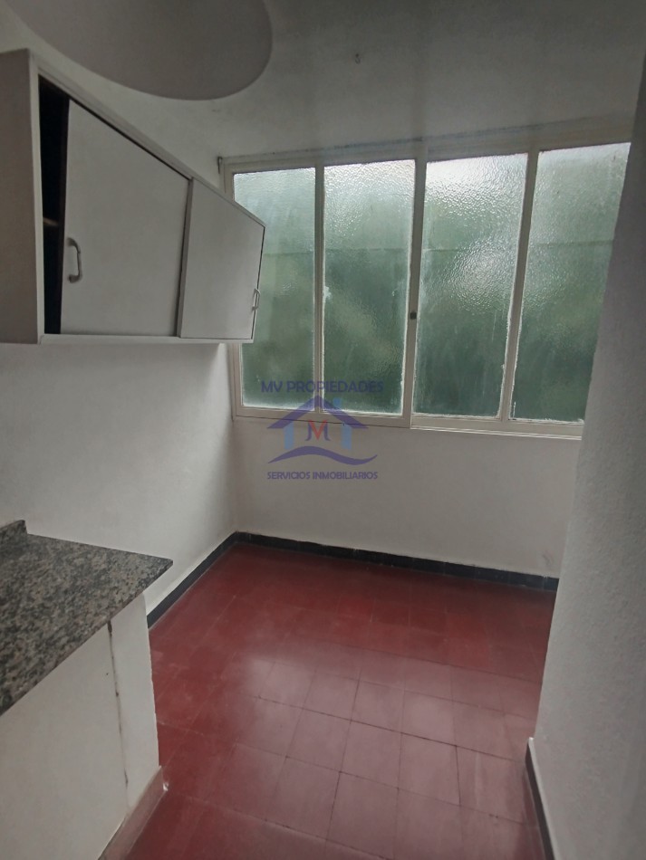 Departamento de 2 dormitorios en venta complejo cerrado