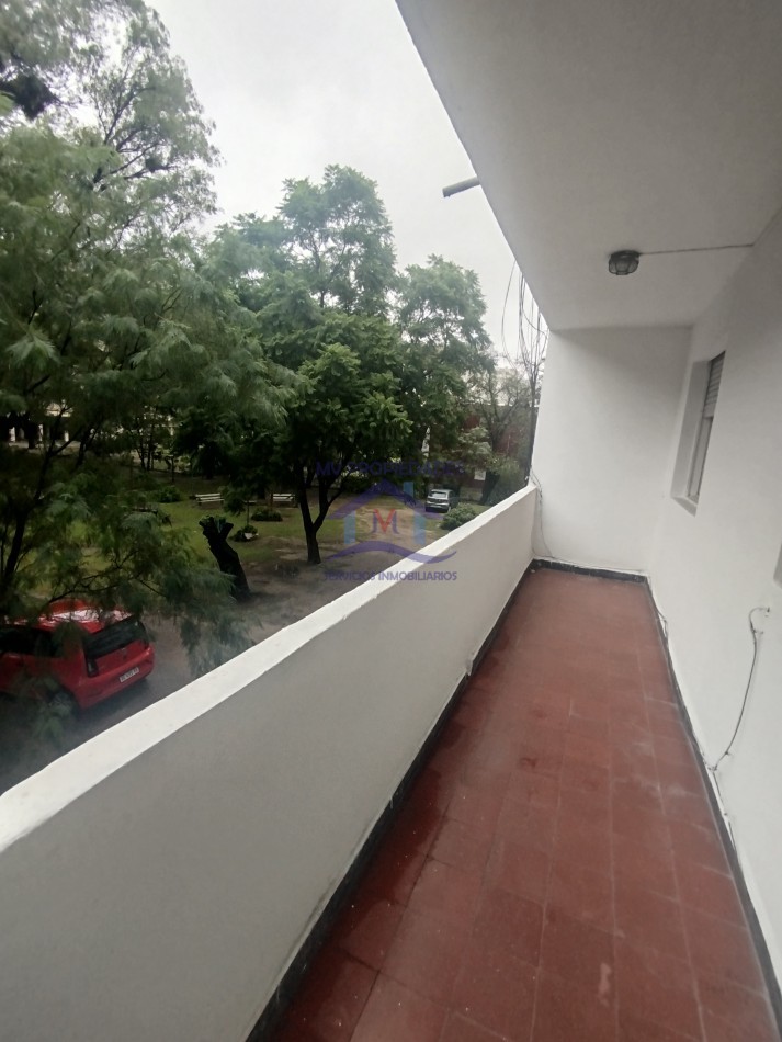 Departamento de 2 dormitorios en venta complejo cerrado