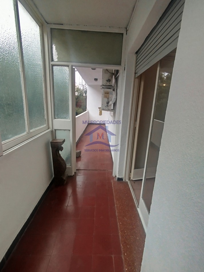 Departamento de 2 dormitorios en venta complejo cerrado