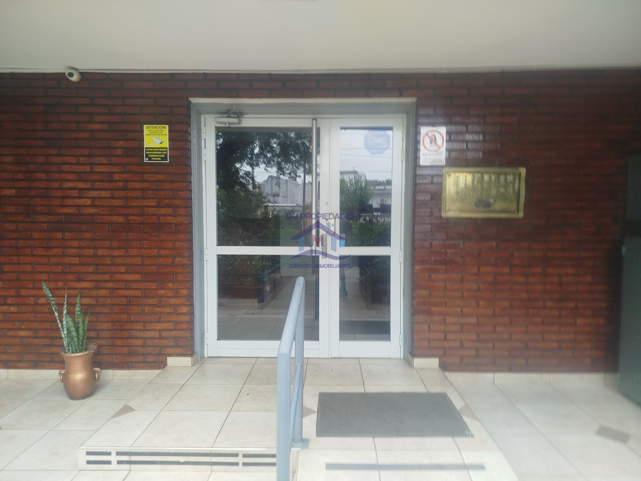 Departamento de 2 dormitorios en venta complejo cerrado